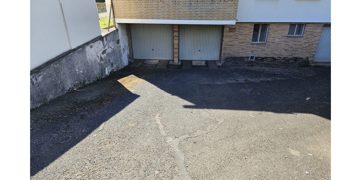 Garage in zentraler Lage zu vermieten! - Garagen / Stellplätze Alfeld Eimsen | Angebot:3957081