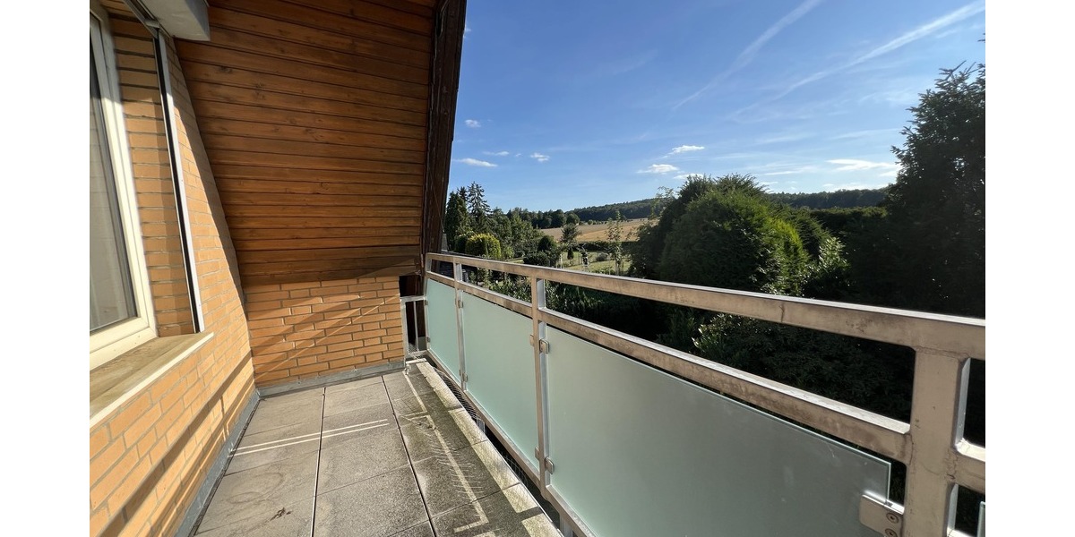 Balkon Richtung Feld