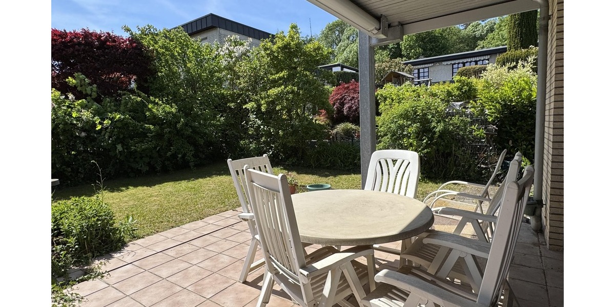 sonnige Terrasse
